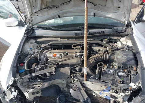 2010 Honda Accord 2.4 Ex-L z USA, uszkodzony, nr VIN 1HGCS1B82AA002734